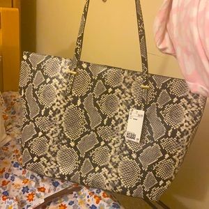 H&M large purse ….brand new with tag NEVER used